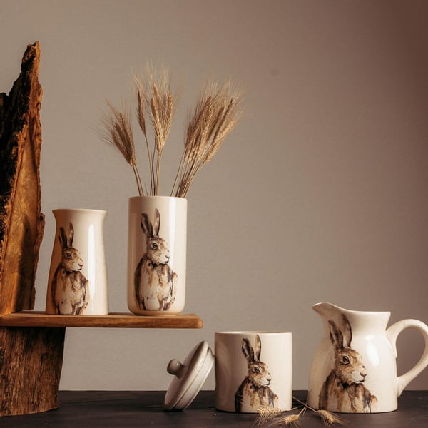 Meg Hawkins Liten Keramikvas - Hare 11 X 17.8cm