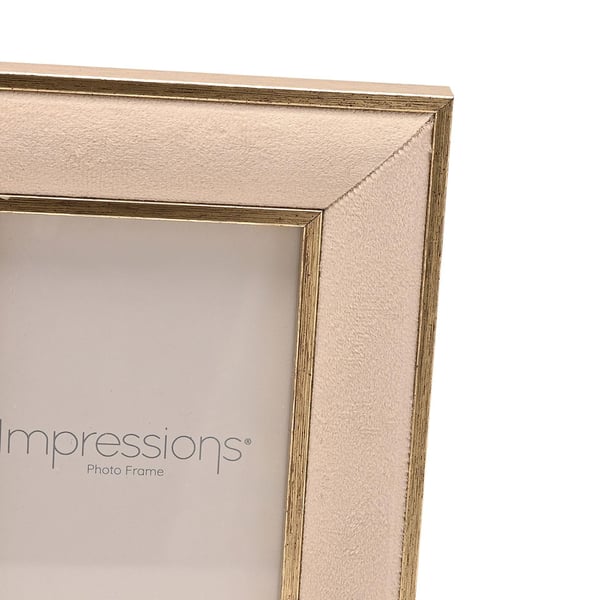 Impressions Velvet Photo Frame 8 x 10