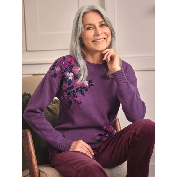 WoolOvers Womens/Ladies Floral Sparkle Embroidered Jumper WoolOvers Womens/Ladies Floral Sparkle Embroidered Jumper