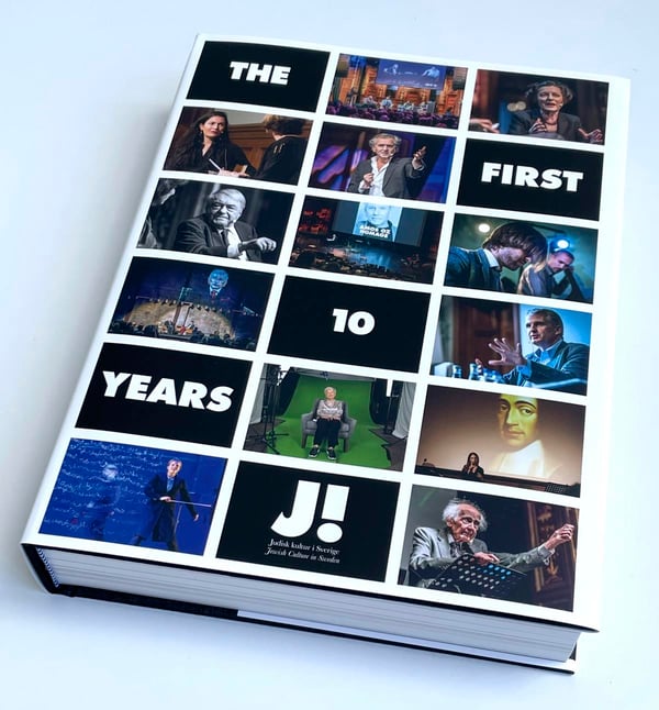 The First 10 Years (Kirja / Kovakantinen)