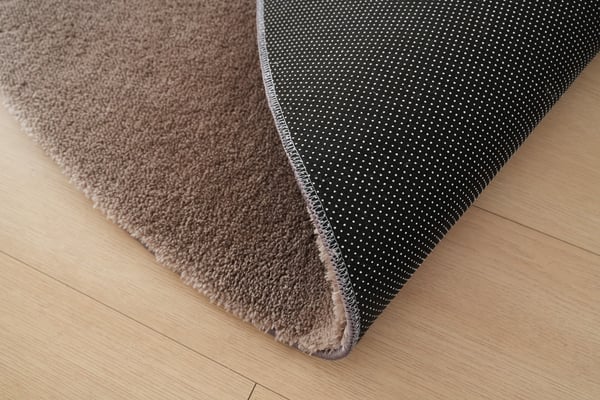 Fluffy Taupe Rundt Vaskbart Blødt Gulvtæppe 160 cm