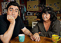 Roger and Val Have Just Got In: Sæson 2 DVD (2013) – Dawn French Komedie