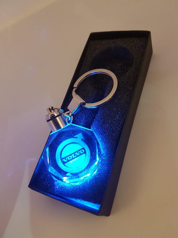 Volvo LED Keyring Brand new boxed Gift Changing Keyring Car Key Chain Keyfob