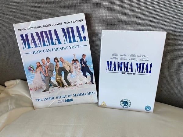 Mama Mia DVD Gift Box and Book Region 2 Brand New Mama Mia DVD Gift Box and Book Region 2 Brand New