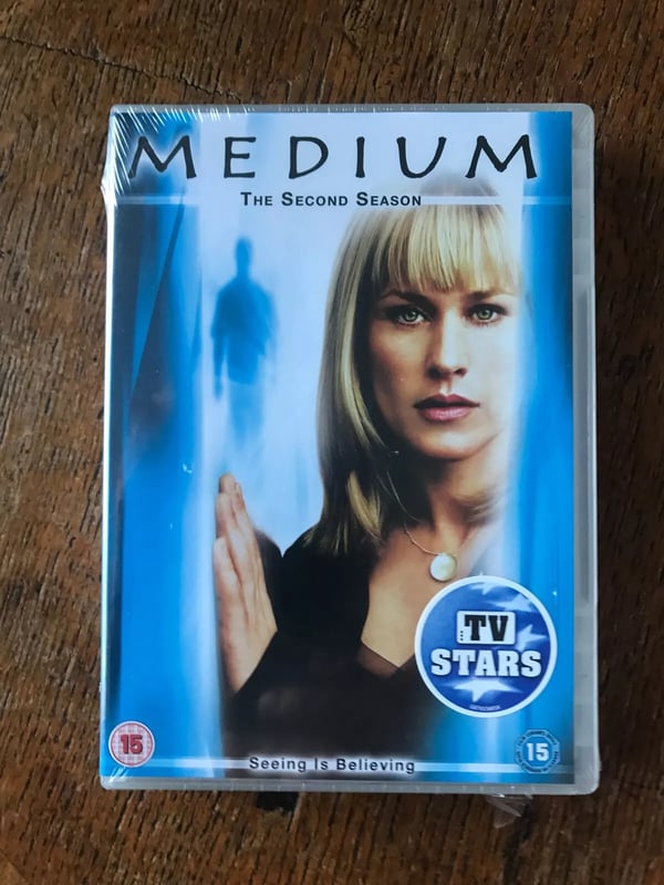 Medium: Den Anden Sæson - 6-disc DVD Boksæt, Region 2