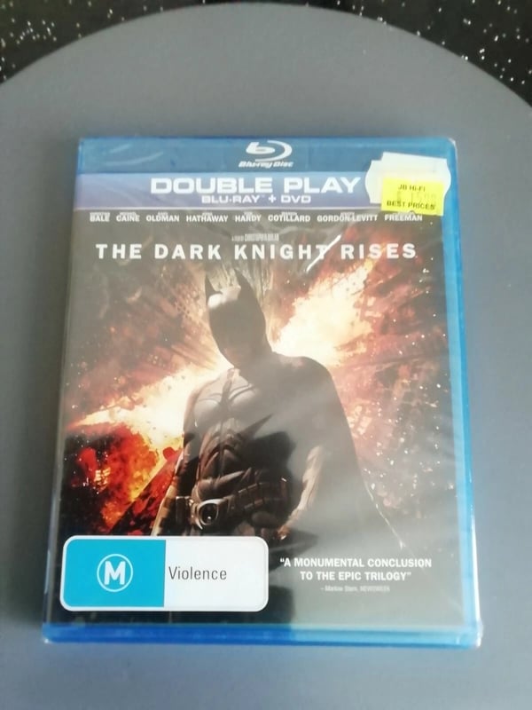 The Dark Knight Rises Double Play Blu-ray and still . Cert 12 Region 2 Brand New