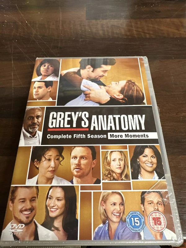 Grey's Anatomy - Series 5 - Complete (Box Set) (DVD, 2010) Region 2 Brand New Grey's Anatomy - Series 5 - Complete (Box Set) (DVD, 2010) Region 2 Brand New