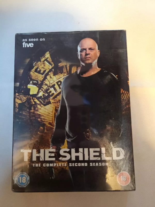 The Shield - Series 2 - Complete (Box Set) (DVD, 2004) Region 2 Brand New