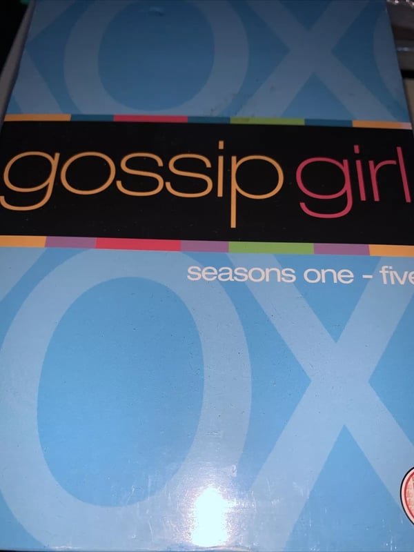 Gossip Girl - Komplet serie 1-5 (DVD) Gossip Girl - Komplet serie 1-5 (DVD)