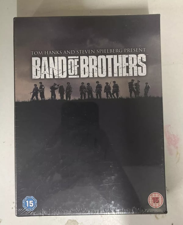 Band of Brothers - Komplett Serie (DVD Boks) Band of Brothers - Komplett Serie (DVD Boks)