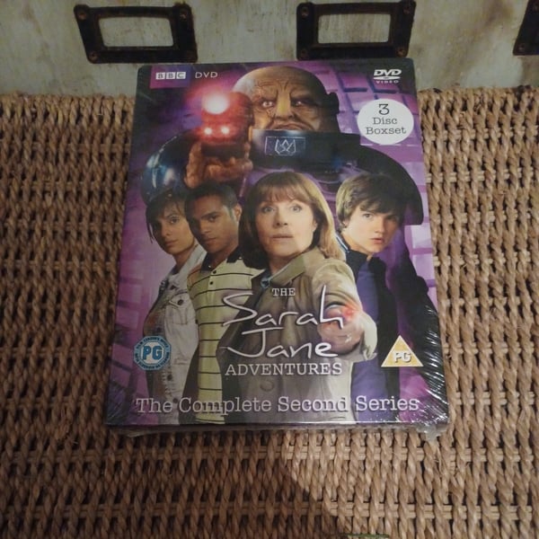 The Sarah Jane Adventures The Complete Second Series (2009) Elisa DVD Region 2 Brand New