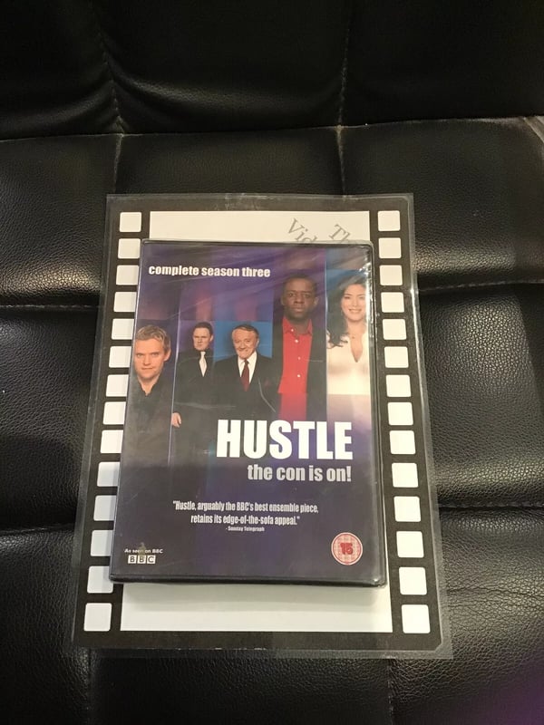 Hustle - Series 3 (2-Disc Set, Box Set ) Region 2 Brand New