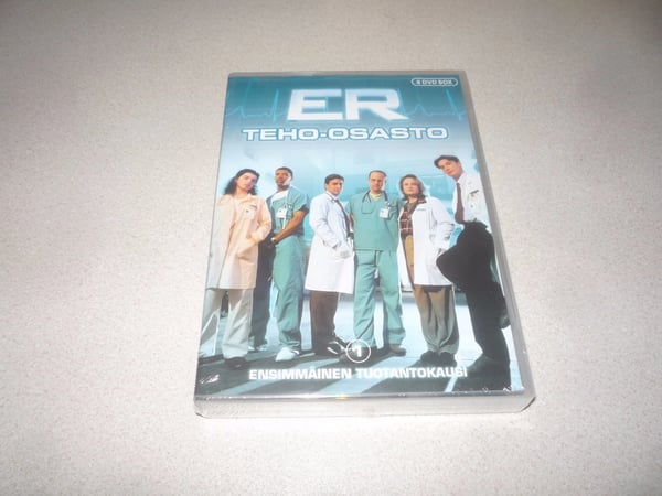 ER SEASON 1 COMPLETE BOX SET - 8 DISC SET - DRAMA TV SERIES REGION 2 Brand New