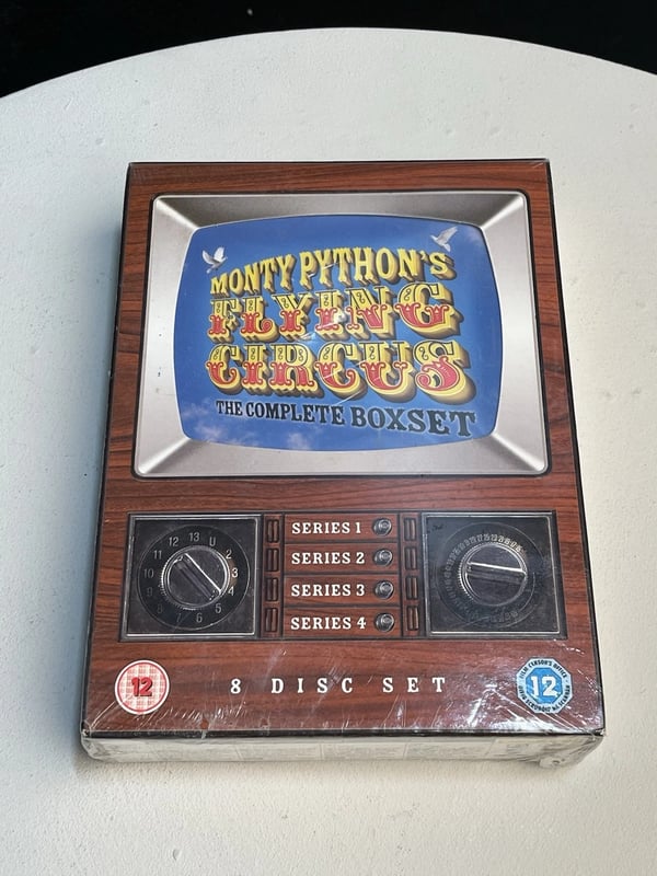 Monty Python's Flying Circus - Kokoelma, Kausi 1-4 [DVD]