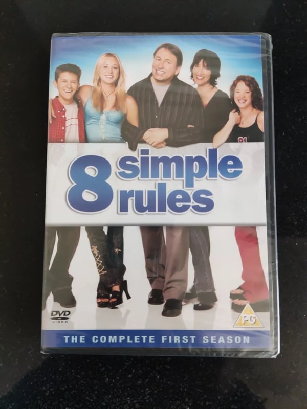 8 Simple Rules - Sæson 1 (DVD) med John Ritter, Katey Sagal, Kaley Cuoco 8 Simple Rules - Sæson 1 (DVD) med John Ritter, Katey Sagal, Kaley Cuoco