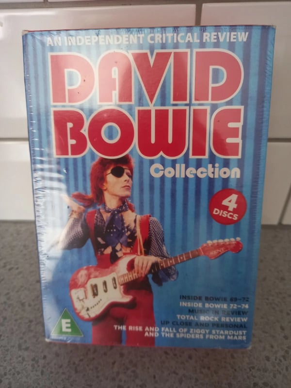 DAVID BOWIE COLLECTION 4 DISC SET DVD Region 2 Brand New DAVID BOWIE COLLECTION 4 DISC SET DVD Region 2 Brand New
