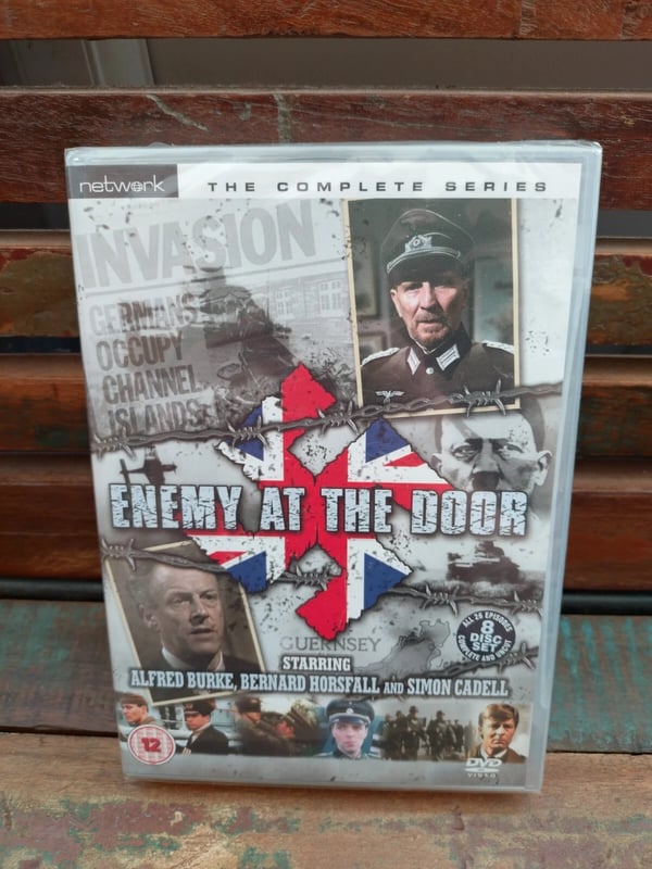 Enemy At The Door - Hela Serien (8 DVD)
