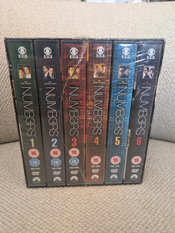 Numb3rs: Sesong 1-6 Komplett DVD Box Set
