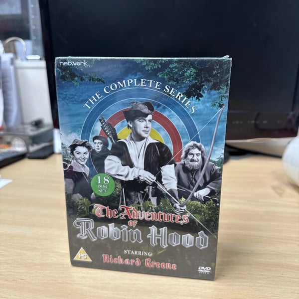 Robin Hoodin Seikkailut - Koko Sarja DVD Box
