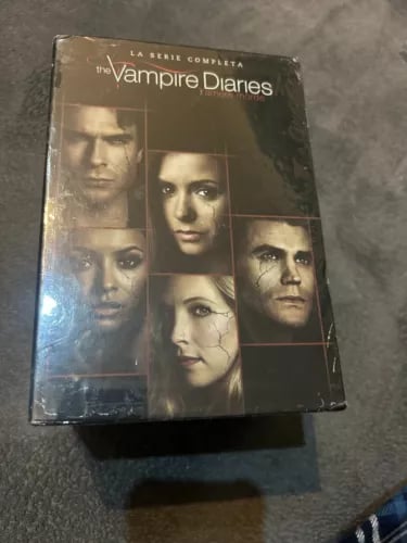 The Vampire Diaries Seasons 1 8 - The Complete Series 38 DVD (in italian) Region 2 Brand New The Vampire Diaries Seasons 1 8 - The Complete Series 38 DVD (in italian) Region 2 Brand New