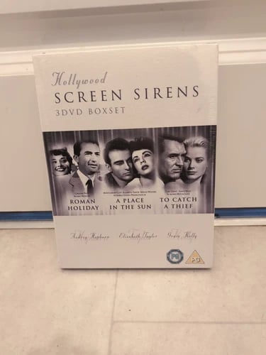 Hollywood Screen Sirens - 3 x DVD BoxSet - 2005 - - Cert PG Region 2 Brand New Hollywood Screen Sirens - 3 x DVD BoxSet - 2005 - - Cert PG Region 2 Brand New