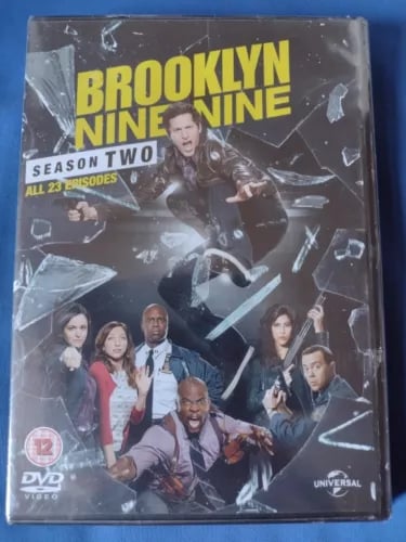 BROOKLYN NINE-NINE (2013 TV Series) SEASON TWO DVD Region 2 Brand New