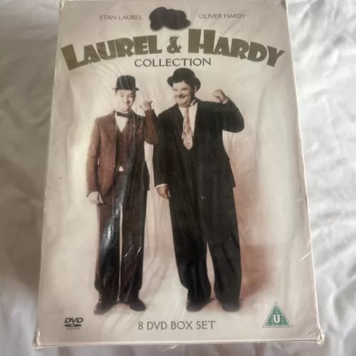 Laurel & Hardy Collection - 8 DVD:n boksipaketti