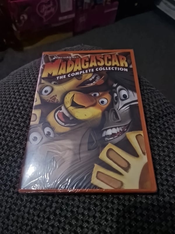 Madagascar / Madagascar 2 - Escape To Africa / Madagascar 3 (Box Set) Region 2 Brand New