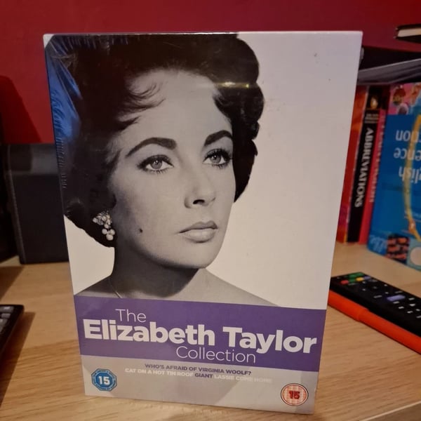 Elizabeth Taylor Signature Collection (Box Set) (DVD, 2011) Region 2 Brand New Elizabeth Taylor Signature Collection (Box Set) (DVD, 2011) Region 2 Brand New