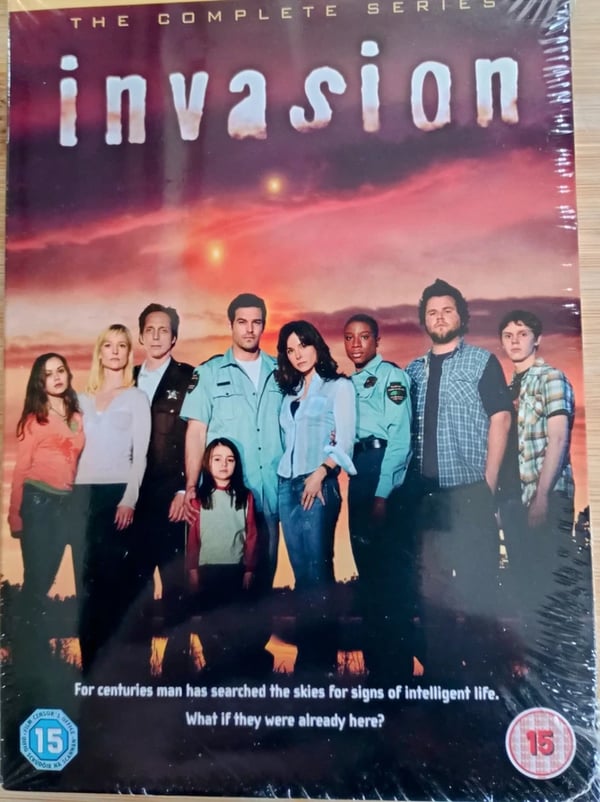 Invasion - Komplett Serie (6xDVD Bokssett, 2006) Invasion - Komplett Serie (6xDVD Bokssett, 2006)