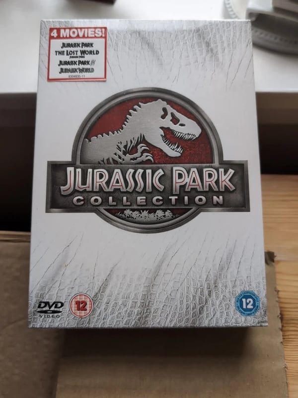 Jurassic Park / The Lost World / Jurassic Park 3 / Jurassic World (DVD, 2015) Region 2 Brand New