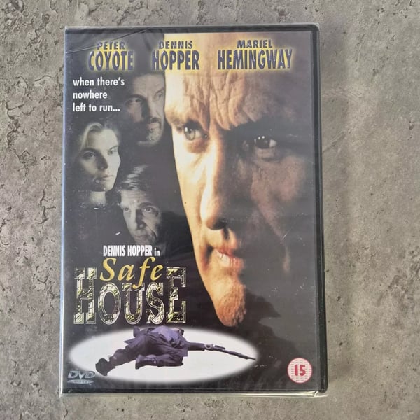 Safe House - Peter Coyote (DVD)