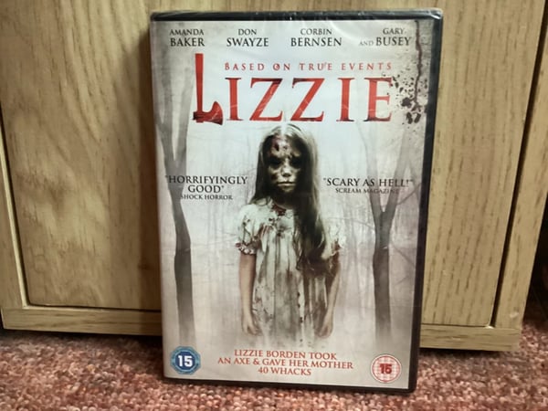 Lizzie DVD (2012) Region 2 - Udløbet Titel