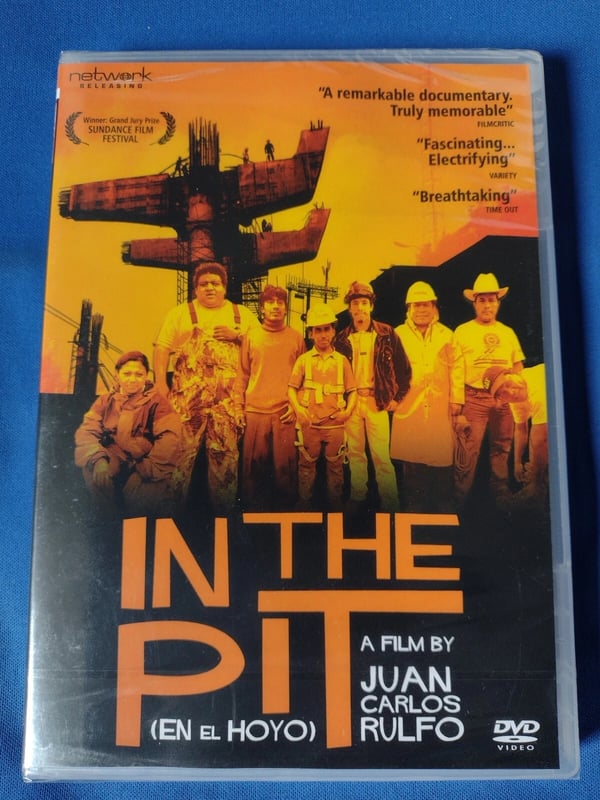 IN THE PIT (2006) (EN EL HOYO) DVD Juan Carlos Rulfo IN THE PIT (2006) (EN EL HOYO) DVD Juan Carlos Rulfo