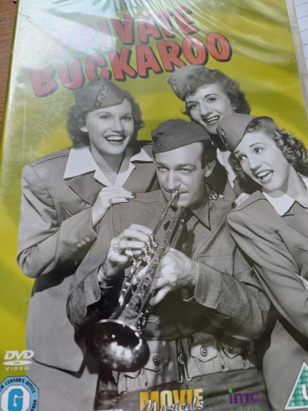 Private Buckaroo [DVD] med The Andrews Sisters