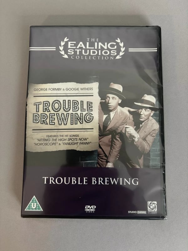 Trouble Brewing (Ealing Studios) DVD – George Formby, Komedia Trouble Brewing (Ealing Studios) DVD – George Formby, Komedia
