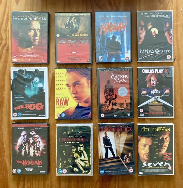 12 Skräckfilmer DVD Paket - The Fog, Madman, Raw, Howling, Wicker Man, Stepfather