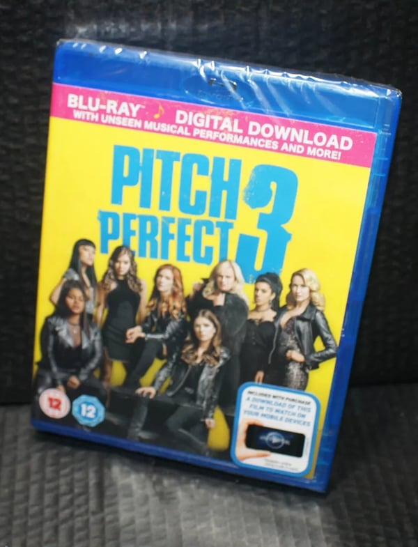 Pitch Perfect 3 blu ray Run time 93 min approx foil P&P Free Brand New