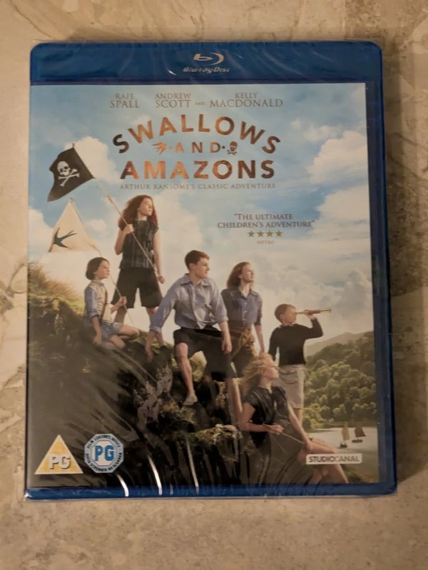 Swallows and Amazons BluRay (2016) Kelly Macdonald Brand New
