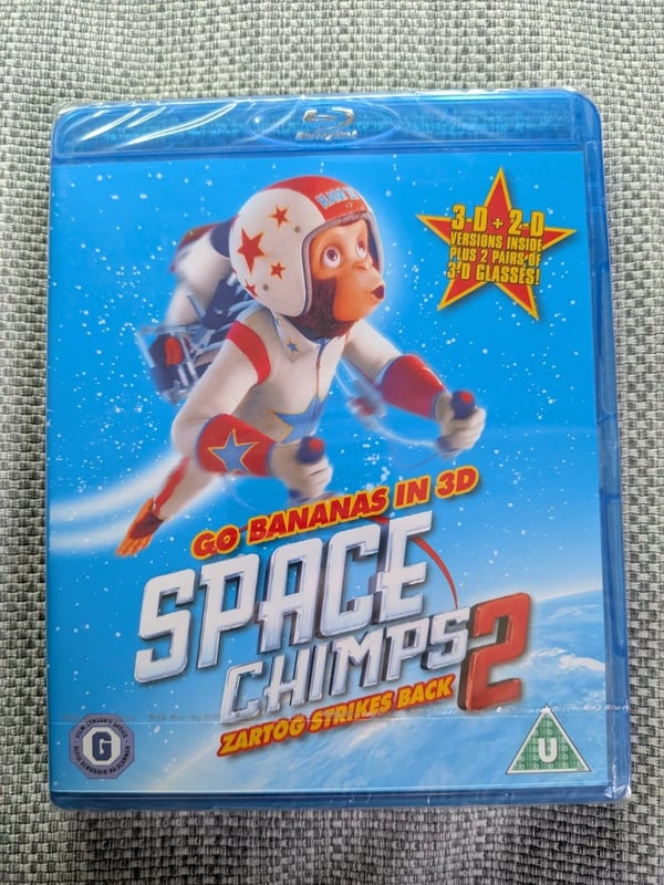 Space Chimps 2 Zartog Strikes Back (Bluray, 2010) Brand New
