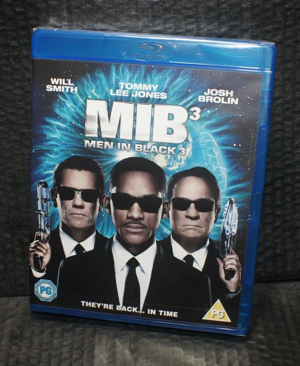 Men in Black 3 BluRay Approx 106 min They`re back in time P&P Free Brand New