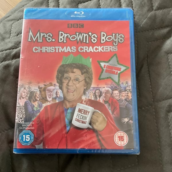 Mrs Brown's Boys Christmas Crackers [Bluray] [2012] Free Tracked P & P Brand New