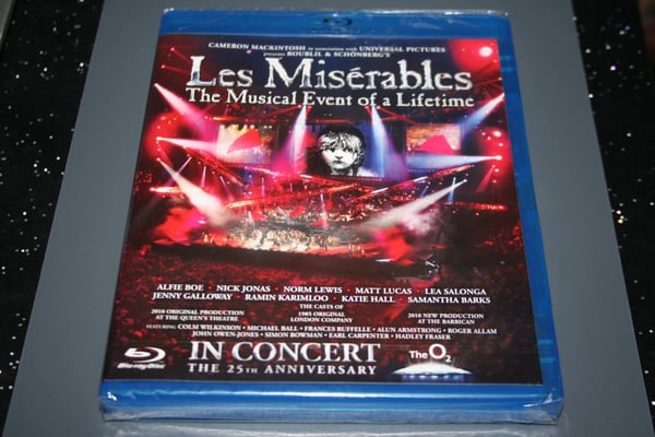 Les Miserables In Concert The 25th Anniversary (Bluray, 2010) . Cert E. Brand New Les Miserables In Concert The 25th Anniversary (Bluray, 2010) . Cert E. Brand New