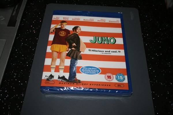 Juno (Bluray, 2008) . Cert 15. Brand New