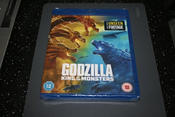 Godzilla: King of the Monsters (Bluray, 2019) . Cert 12. Brand New
