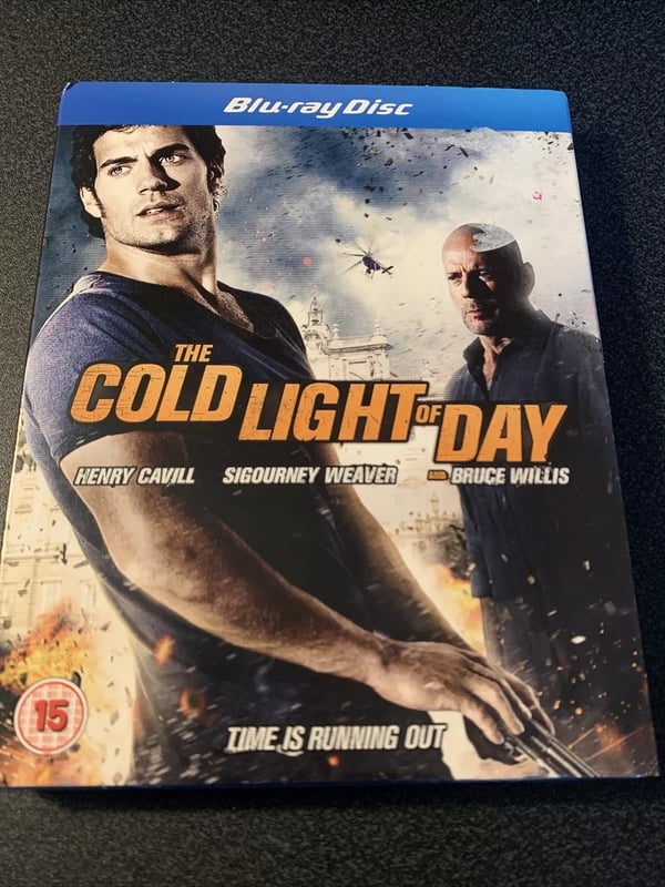 The Cold Light of Day Bluray (2012) with slipcase Henry Cavill Brand New