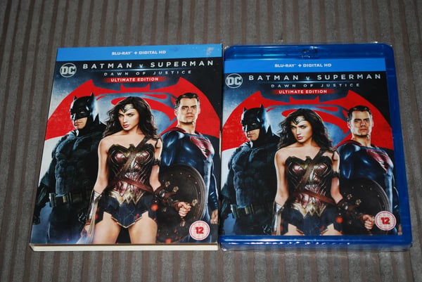 Batman v Superman Dawn of Justice Ultimate Slip Cover Blu Ben Dogma Affleck Brand New