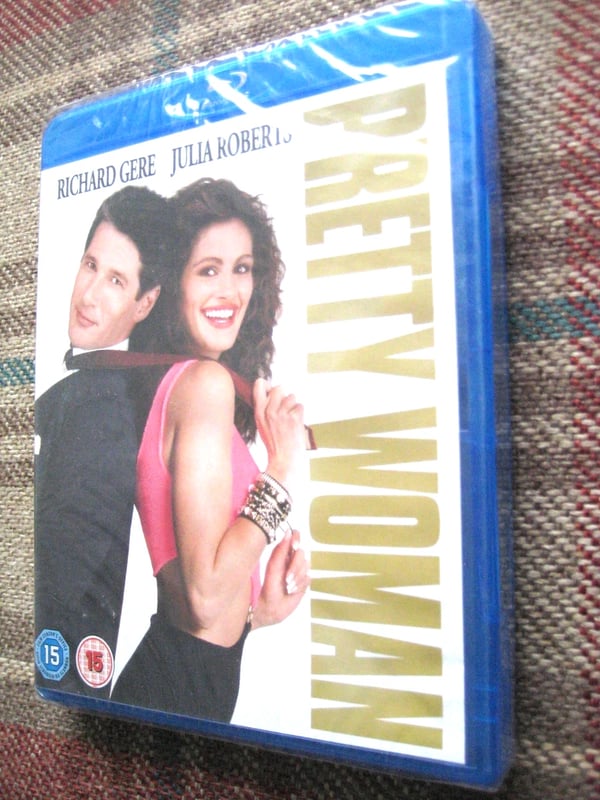 PRETTY WOMAN BLU RAY JULIA ROBERTS RICHARD GERE AND Brand New