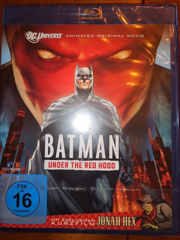 BATMAN:UNDER THE RED HOOD Bluray region B (DC Universe) Brand New