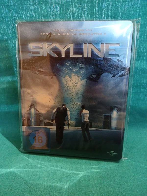 Skyline Blu Ray Steelbook Import Free Postage Brand New